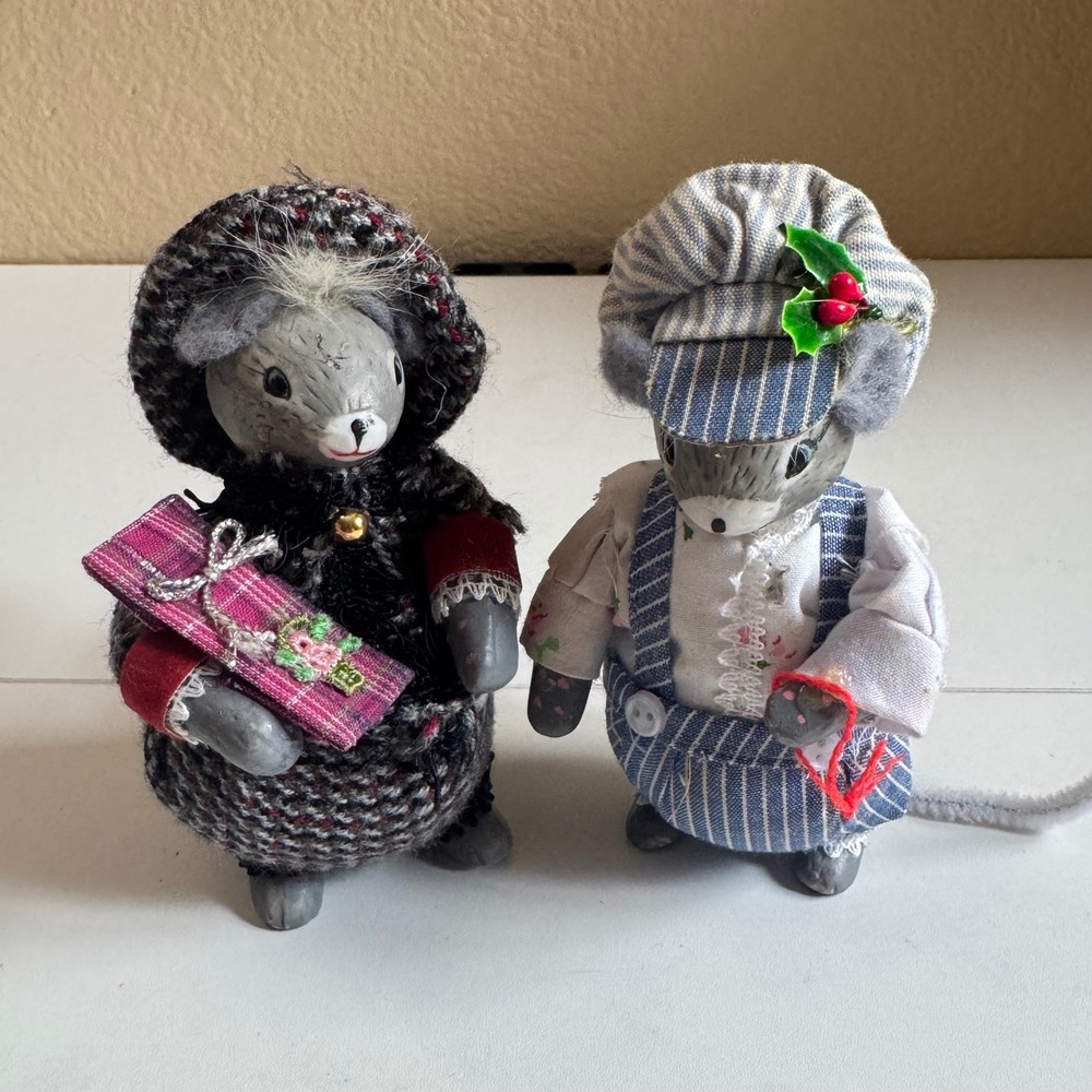 Vintage Christmas Mouse Figurines Set of 2 Festive Grey Mice Holiday Decor 4in